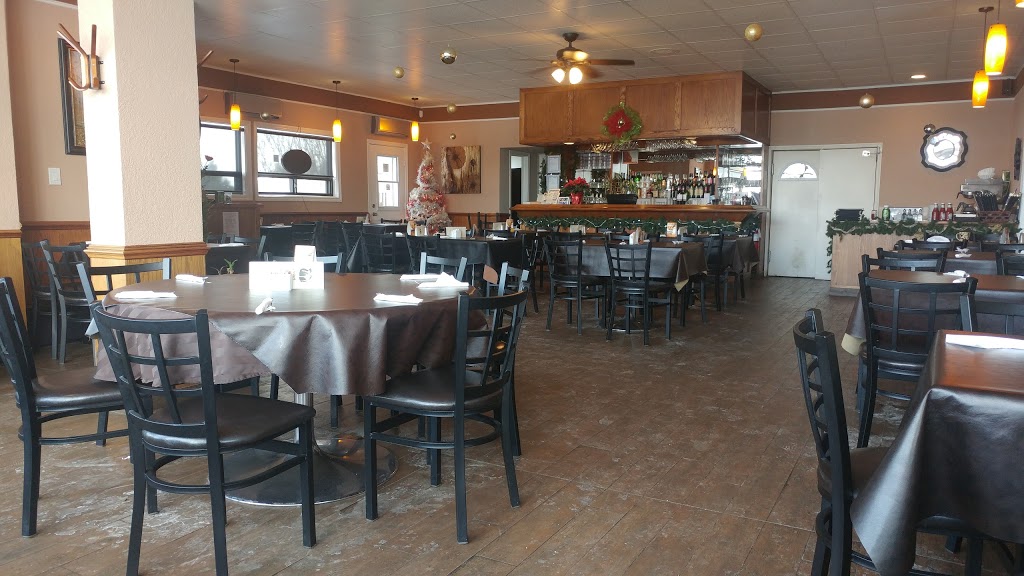 Albertas Restaurant & Pizzeria | 5163 Hamilton Rd, Dorchester, ON N0L 1G6, Canada | Phone: (519) 268-0101