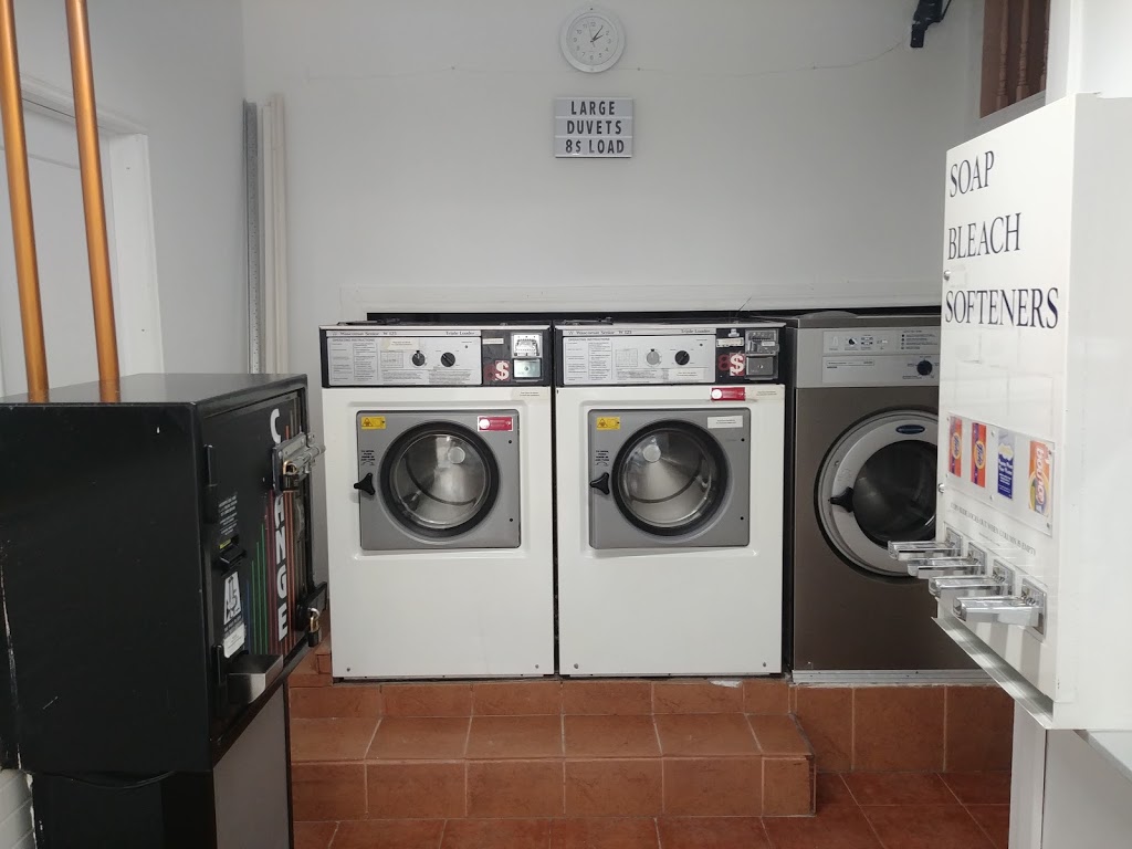 Buanderie St. Anne Laundromat | 2 Rue Lalonde, Sainte-Anne-de-Bellevue, QC H9X 1Z9, Canada | Phone: (514) 577-7151