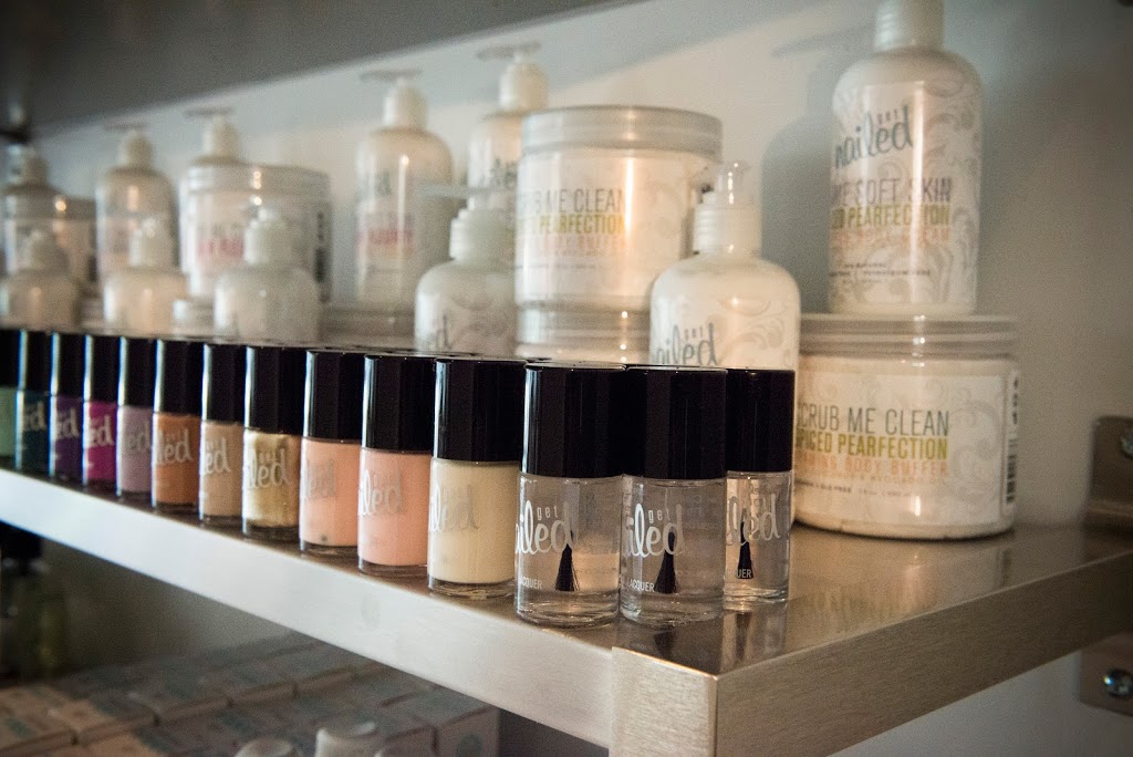 THE TEN SPOT leaside | 1657 Bayview Ave, East York, ON M4G 3C1, Canada | Phone: (416) 901-6109