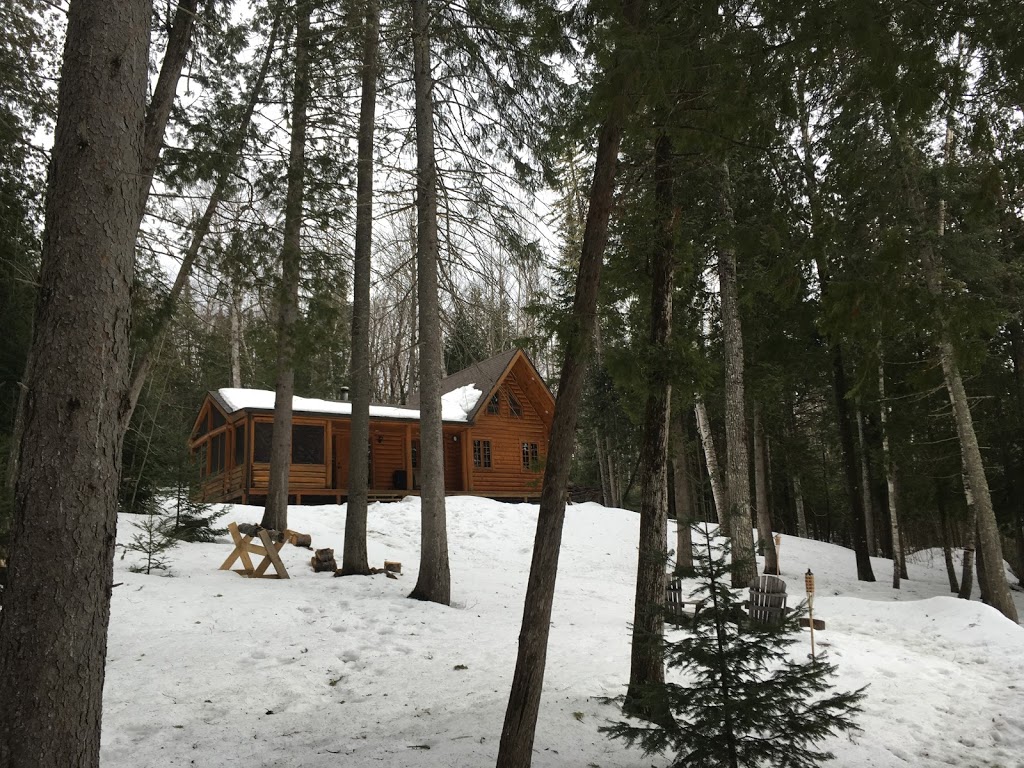 Le rustique | Trois-Rives, QC G0X 2E0, Canada | Phone: (514) 567-3473