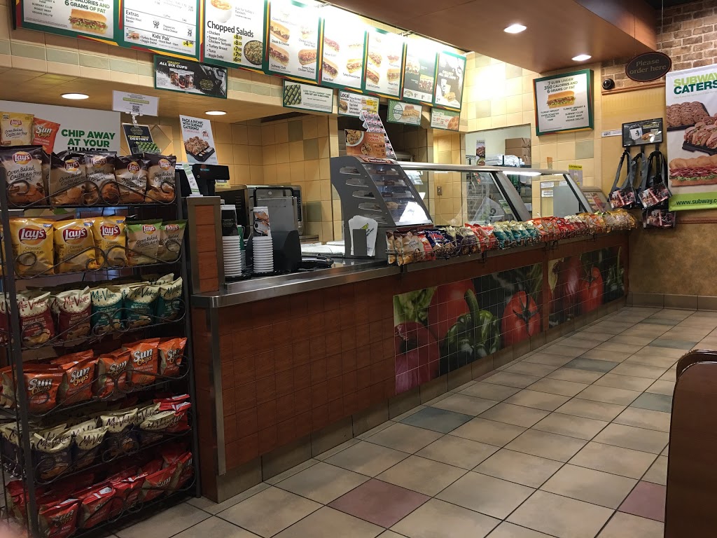 Subway | 472 Norfolk St S, Simcoe, ON N3Y 2X3, Canada | Phone: (519) 429-3000
