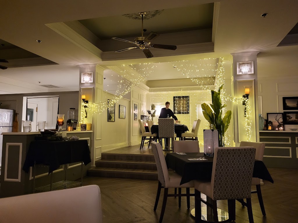 The View Oceanside Grill | 70 Church St, Nanaimo, BC V9R 5H4, Canada | Phone: (778) 441-4229