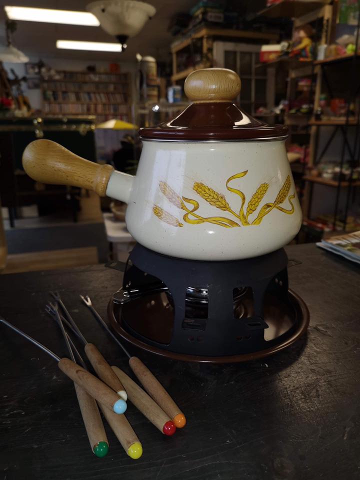 La brocante dAnnie | 353 Rue Principale, Sainte-Émélie-de-lÉnergie, QC J0K 2K0, Canada | Phone: (450) 750-2001