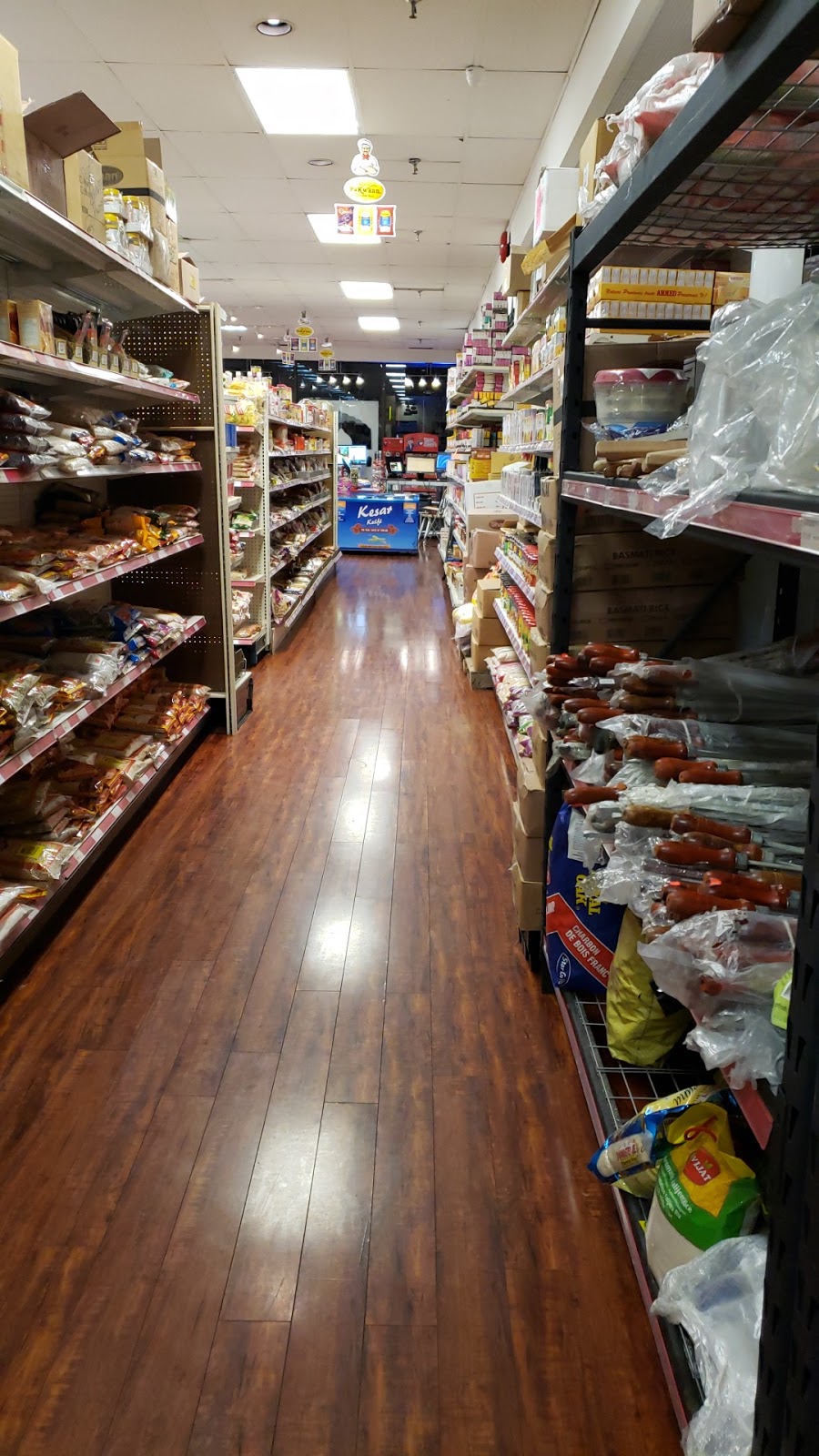 Grocery World | 8-2273 Dundas St W, Mississauga, ON L5K 2L8, Canada | Phone: (905) 766-0200