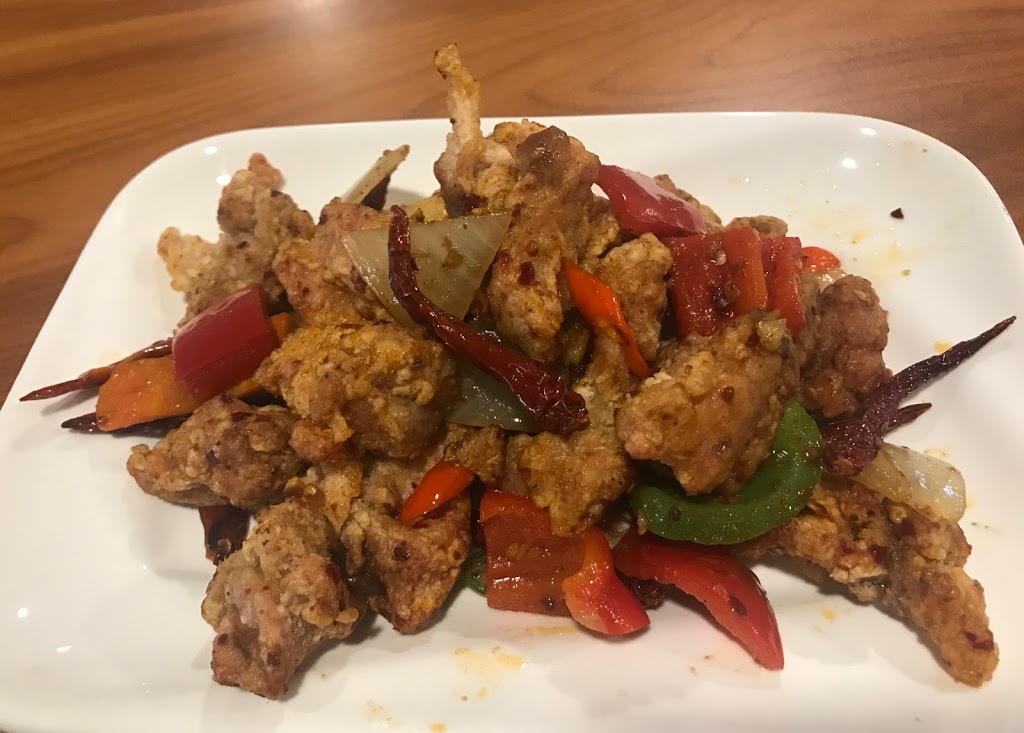 Golden Dragon Palace | 7000 McLeod Rd, Niagara Falls, ON L2G 7K3, Canada | Phone: (905) 356-8668