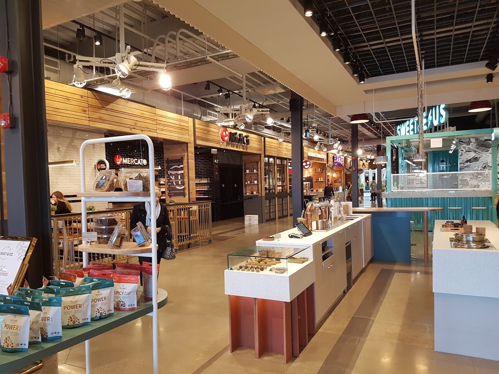Market & Co. | 17600 Yonge St, Newmarket, ON L3Y 4Z1, Canada | Phone: (905) 895-1961