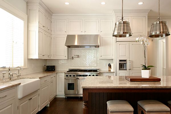 Kitchen Style | 104 Wood Ln, Richmond Hill, ON L4C 4W1, Canada | Phone: (647) 500-1400