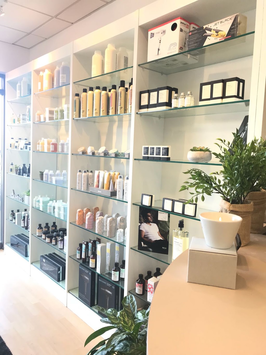 Hair Tek | 2535 Major MacKenzie Dr W, Maple, ON L6A 1S8, Canada | Phone: (905) 832-2550