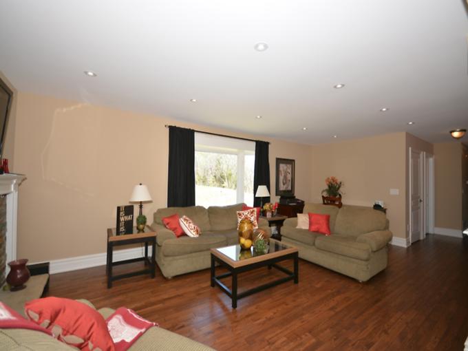 Verona Teskey | 23 Mill St, Bolton, ON L7E 1C1, Canada | Phone: (905) 857-2820