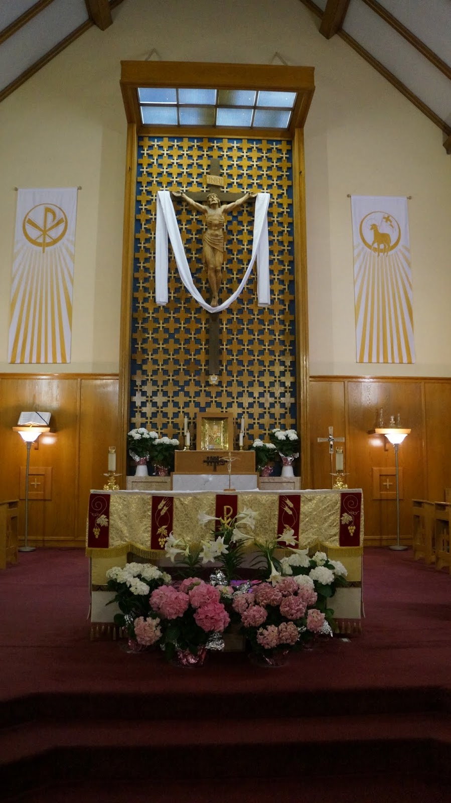 St. Annes R C Church | 268 East Ave, Kitchener, ON N2H 1Z4, Canada | Phone: (519) 745-5302