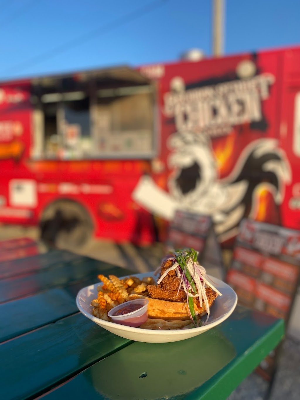 Bourbon Street Chicken Truck | 2867 Bridle Rd N, Oshawa, ON L1H 7K4, Canada | Phone: (647) 886-2802