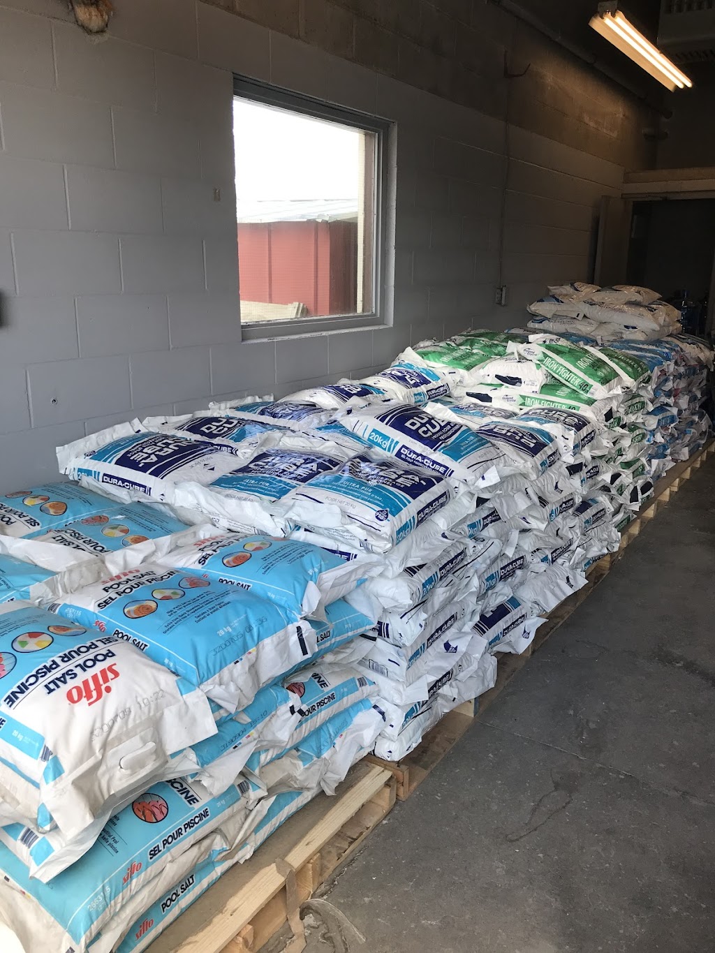 Watermaker Fergus | 935 St David St N, Fergus, ON N1M 2W3, Canada | Phone: (519) 787-8205