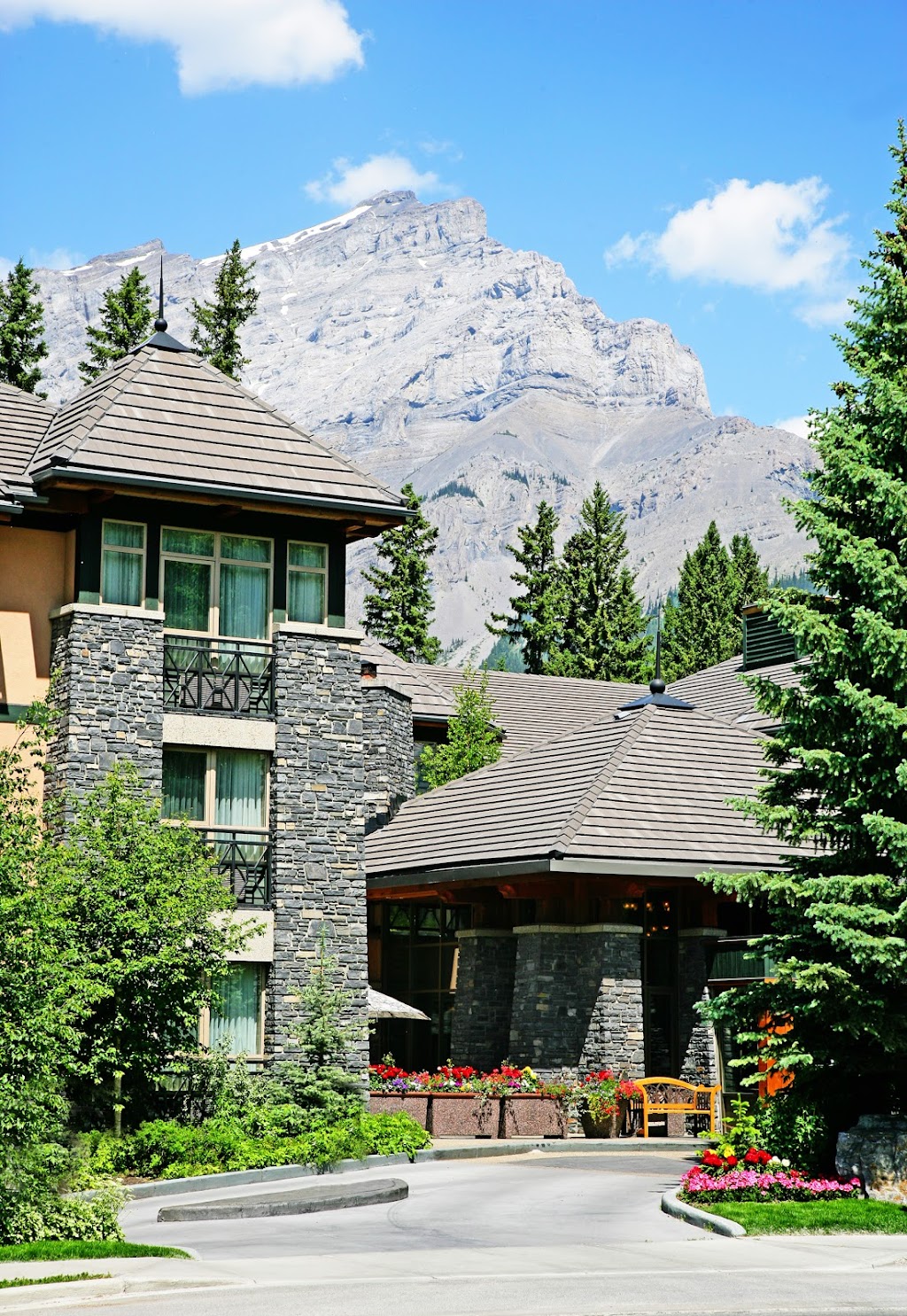Royal Canadian Lodge | 459 Banff Ave, Banff, AB T1L 1C9, Canada | Phone: (403) 762-3307