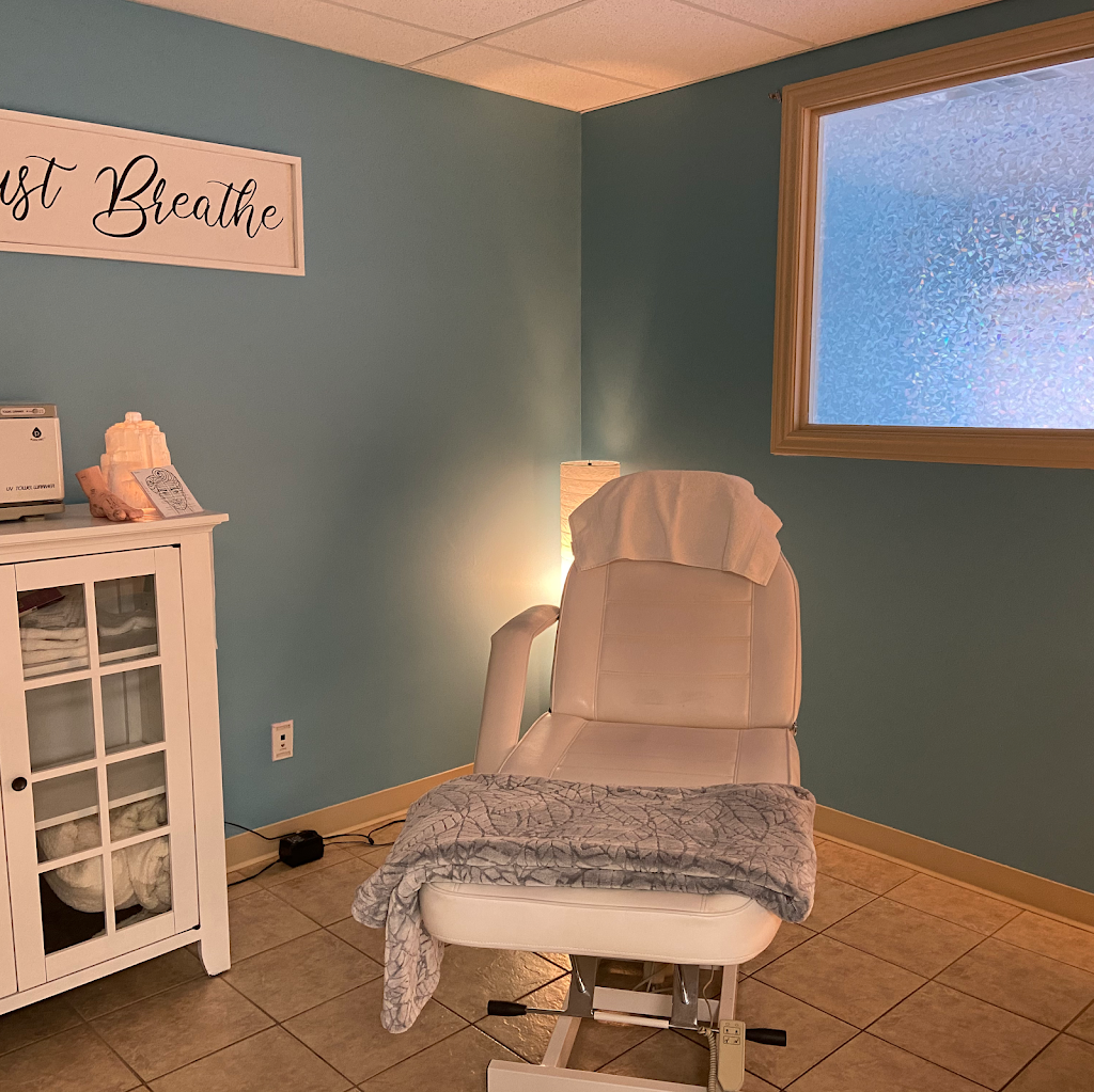 Laurena Yurkowski Reflexology & Holistic Healing | 557 Prince St, Truro, NS B2N 2T2, Canada | Phone: (902) 800-8856