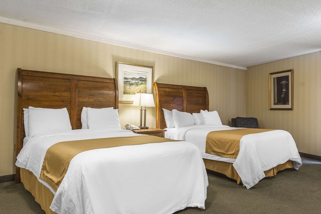Hidden Valley Resort, Ascend Hotel Collection | 1755 Valley Rd, Huntsville, ON P1H 1Z8, Canada | Phone: (844) 621-4396