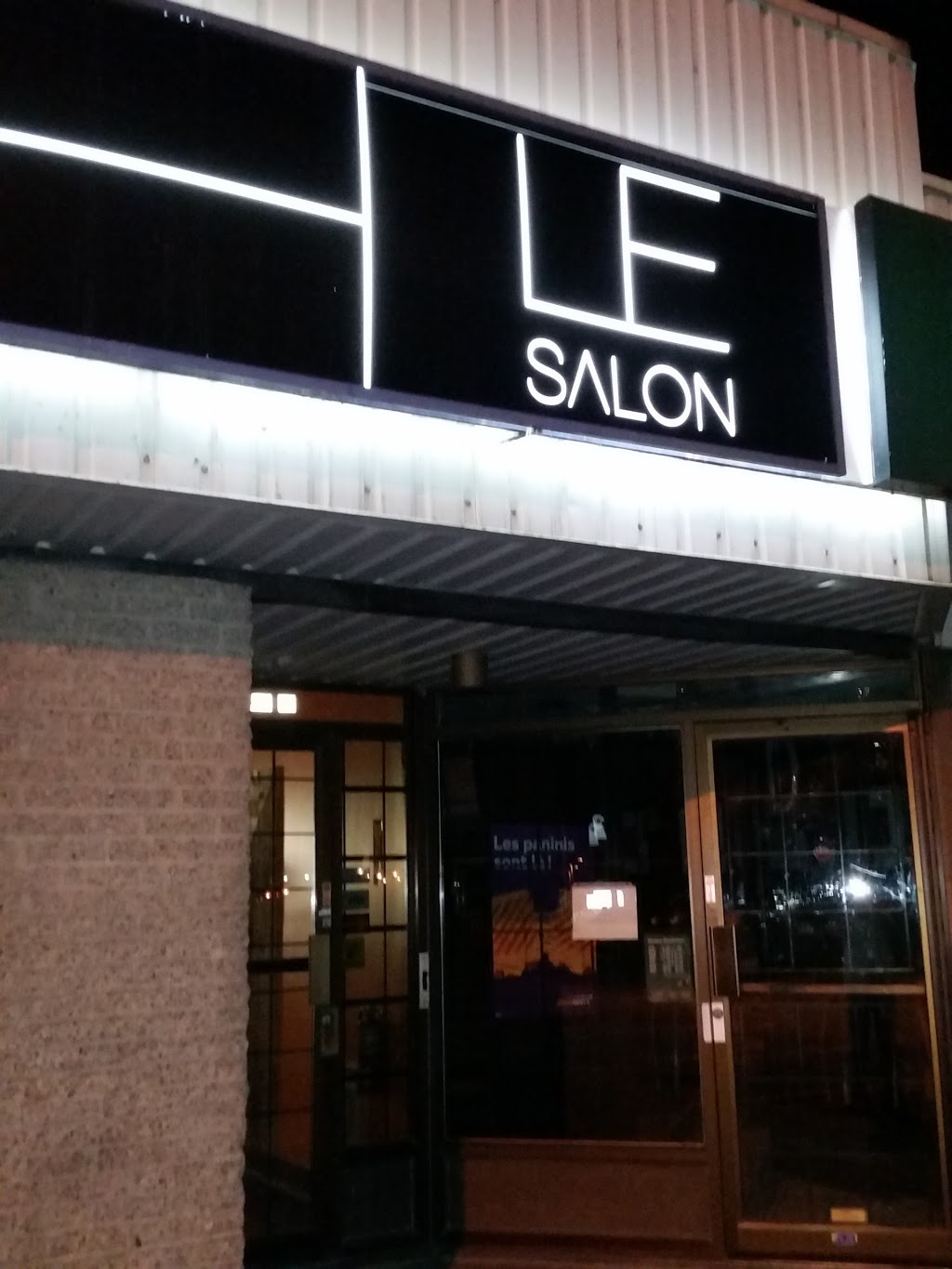 Salon(Le) | 355 Boulevard Samson, Laval, QC H7X 2Z7, Canada | Phone: (450) 314-4173