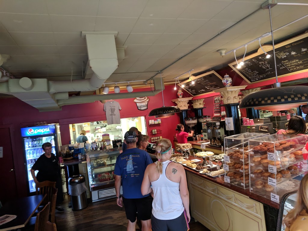Chrissy Beanz Bakery | 105 E Main St, Sackets Harbor, NY 13685, USA | Phone: (315) 646-2330