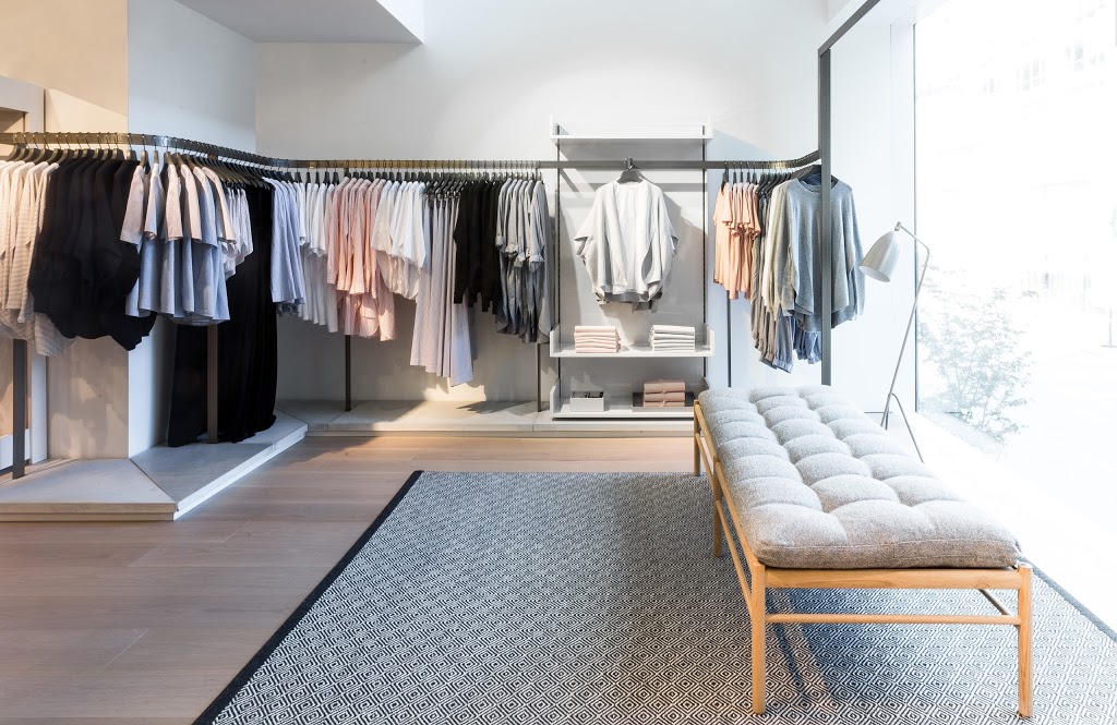 COS | 85 Bloor St W, Toronto, ON M5S 1M1, Canada | Phone: (416) 925-7033