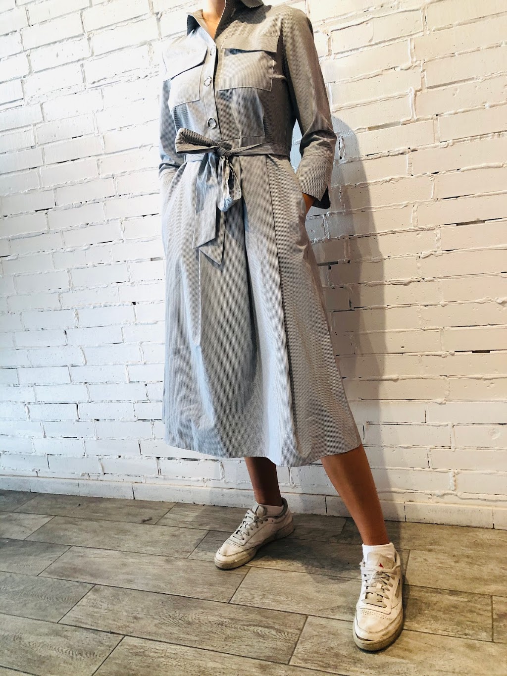 ukdesignersale | 2207 Queen St E, Toronto, ON M4E 1E8, Canada | Phone: (416) 886-5292