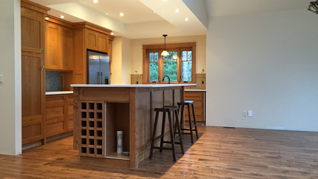 Custom Coastal Homes | 1064 Harding Rd, Bowen Island, BC V0N 1G2, Canada | Phone: (604) 861-6249