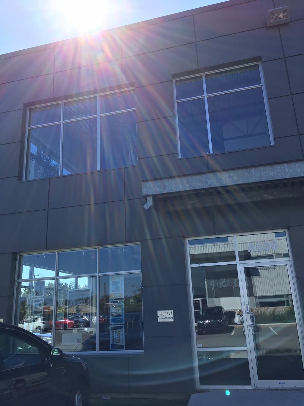 Mustang Graphix | Agence de Design Graphique et Web | 18005 Rue Lapointe Bureau A500, Mirabel, QC J7J 0G2, Canada | Phone: (450) 420-6461