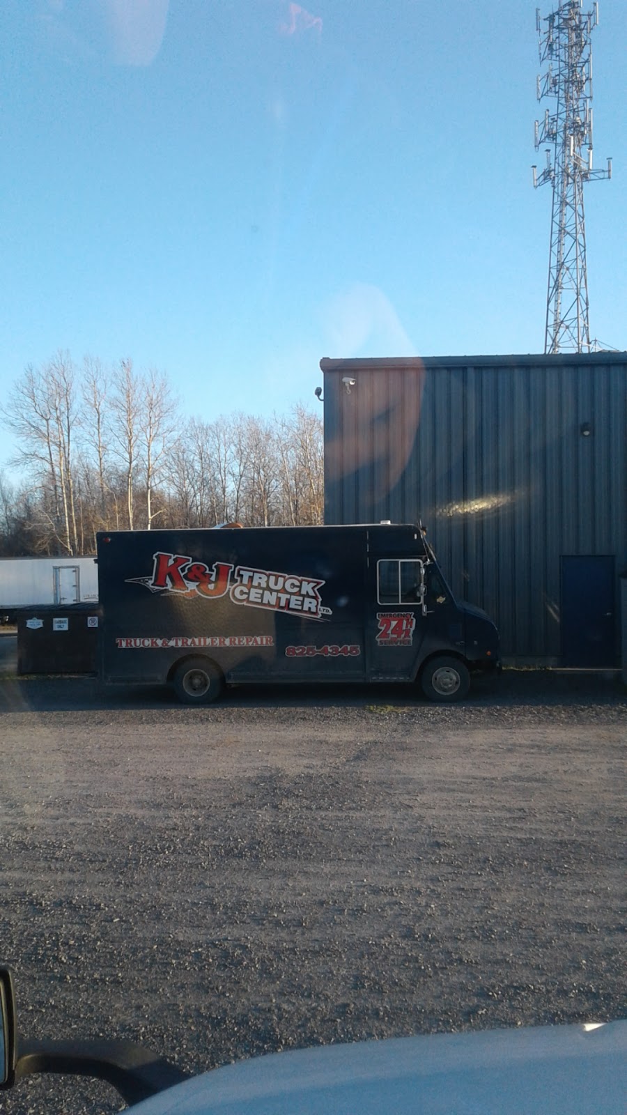 K&J Truck Center Ltd | 143 Marshall St, Middleton, NS B0S 1P0, Canada | Phone: (902) 825-4345