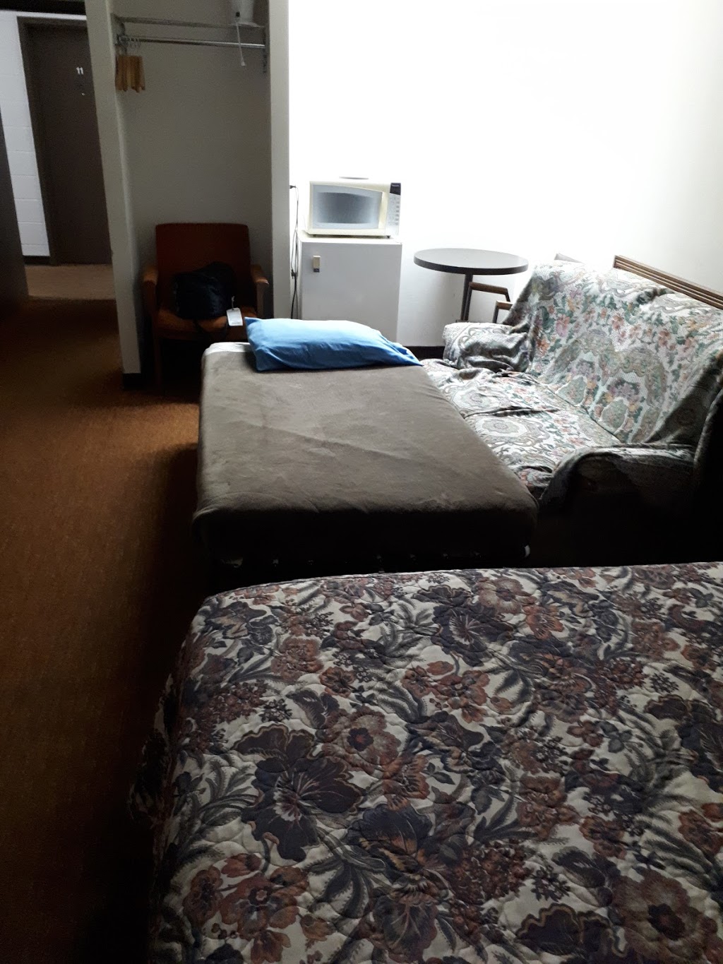 Clear Lake Inn | 995 ON-6, Espanola, ON P5E 1N9, Canada | Phone: (705) 869-1748