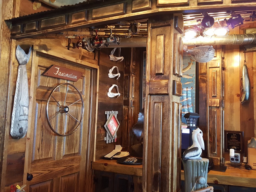 Marine City Fish Company | 240 S Water St, Marine City, MI 48039, USA | Phone: (810) 765-5477