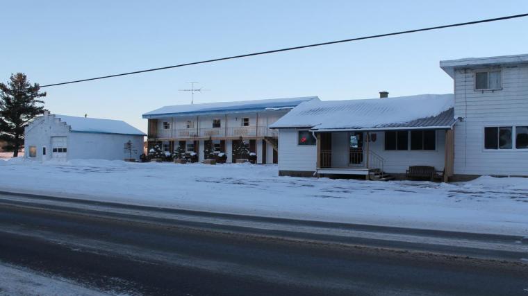 Shawville Hotel | 921 QC-148, Shawville, QC J0X 2Y0, Canada | Phone: (343) 996-2253