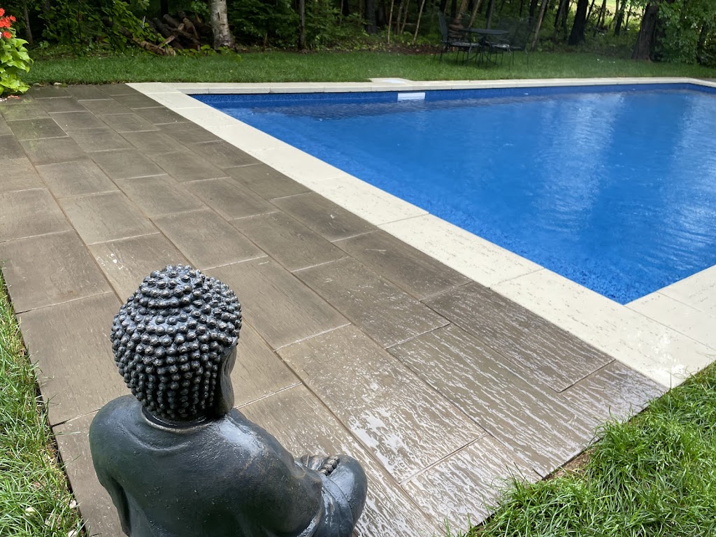 Earthform Landscaping Pool & Spa Scapes | 18 St John Ave, Stratford, PE C1B 2B4, Canada | Phone: (902) 892-2699
