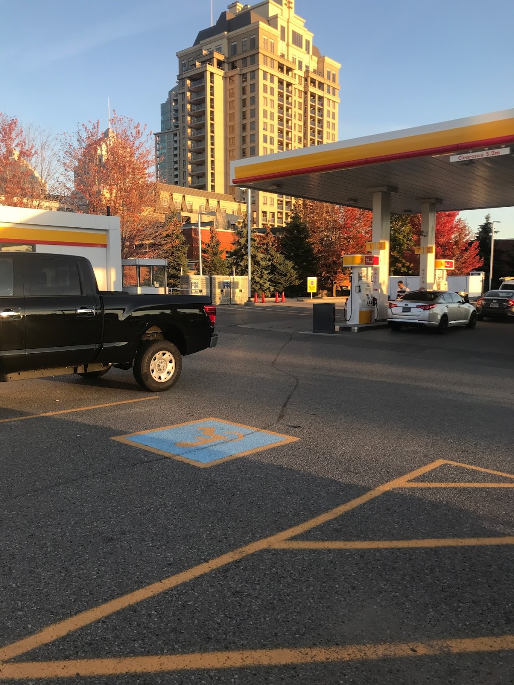 Shell | 2831 Bayview Ave, North York, ON M2K 1E5, Canada | Phone: (416) 221-1064