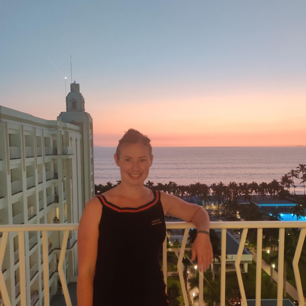 Julie the Travel Chick | 5512 50 Ave, Wetaskiwin, AB T9A 0T3, Canada | Phone: (780) 700-6587