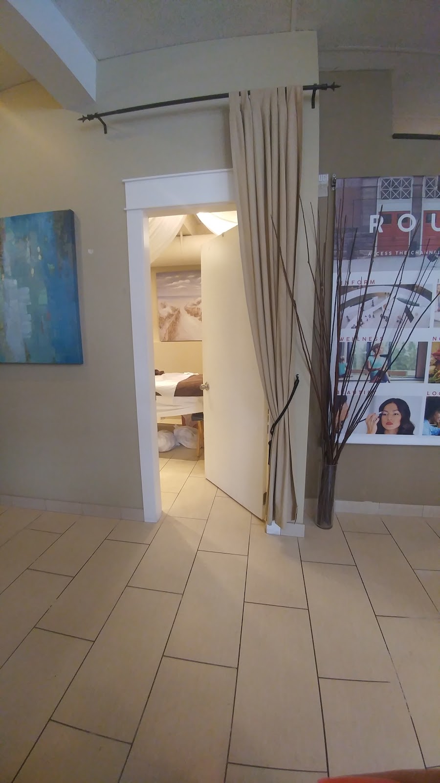 Ashlenes Laser and Wax Studio | 101, 1502 W 2nd Ave, Vancouver, BC V6J 1H2, Canada | Phone: (604) 782-5311