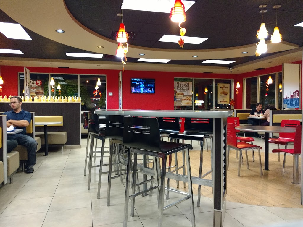 Burger King | 2919 Queen St E, Brampton, ON L6V 4K2, Canada | Phone: (905) 789-9259