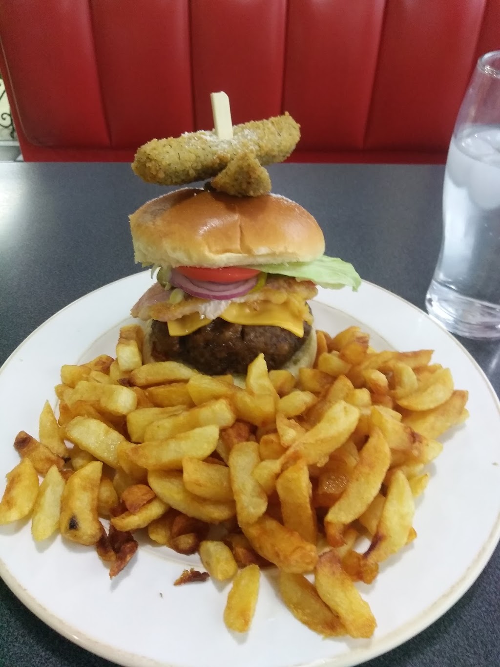 Julias Bistro and Catering | 217 Niagara St, Dunnville, ON N1A 2A9, Canada | Phone: (905) 229-2929