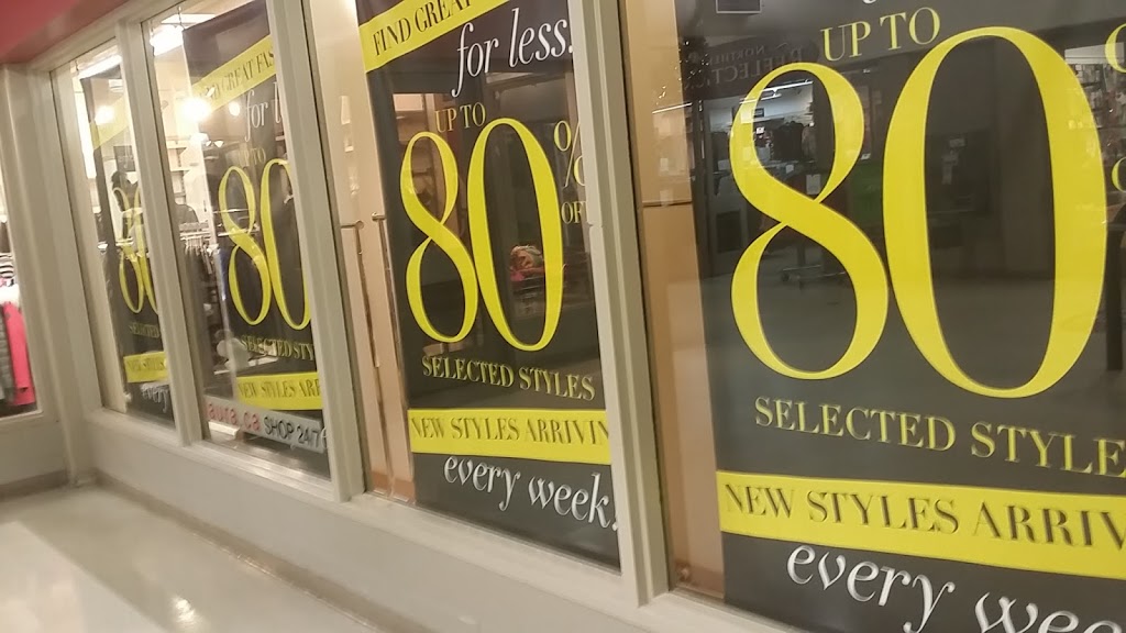 Laura | St. Jacobs Outlets, 25 Benjamin Rd, Waterloo, ON N2V 2G8, Canada | Phone: (519) 725-0962
