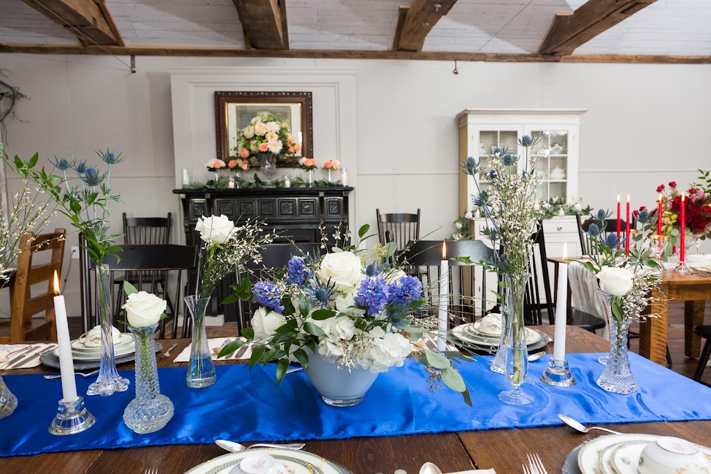 The Glass Manor - Wedding Venue | 5108 County Road 27 R.R.#1, Cookstown, ON L0L 1L0, Canada | Phone: (705) 458-1275
