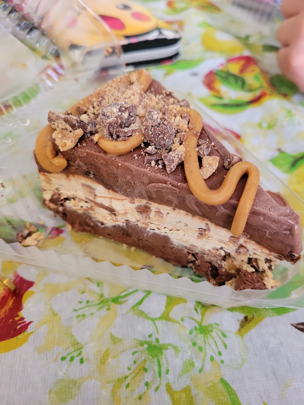 902 Proud Ice Cream Cakes | 274 Pictou Rd, Bible Hill, NS B2N 2T3, Canada | Phone: (902) 890-5522