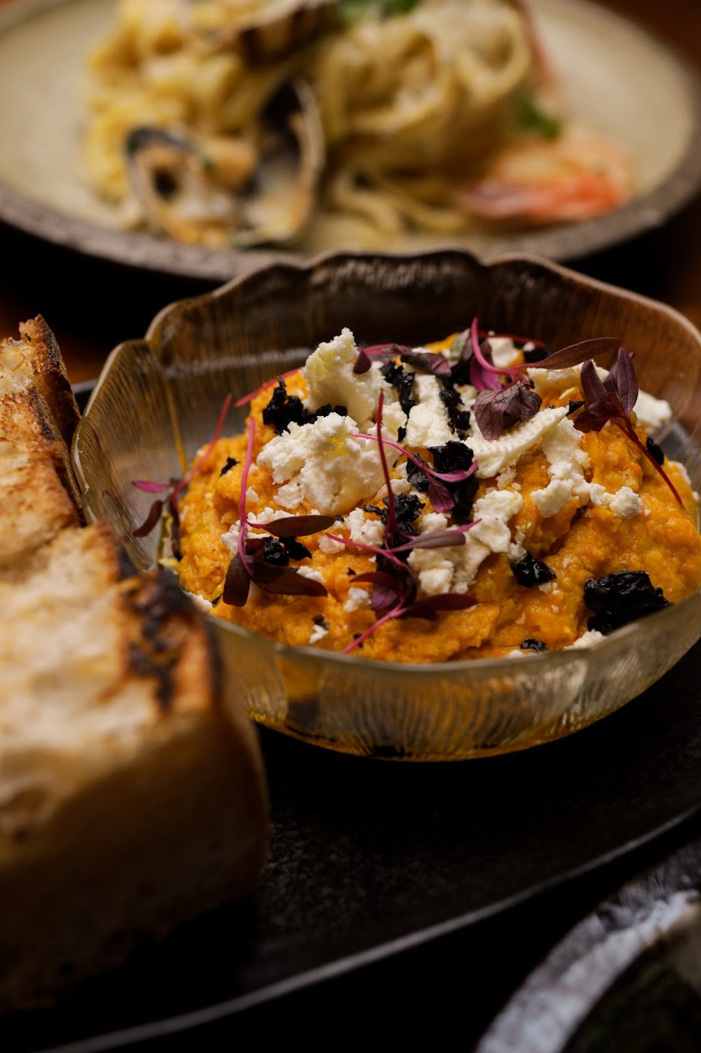 The Hills Restaurant and Lounge | 16900 4 Ave, Surrey, BC V3S 9P6, Canada | Phone: (604) 200-9132