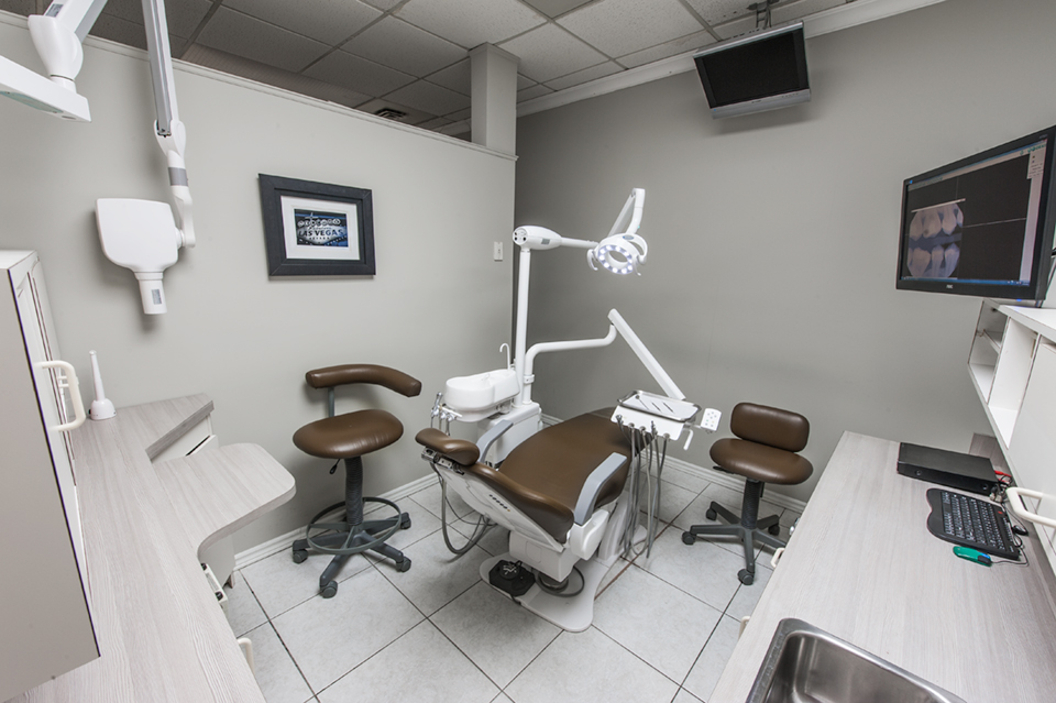 Main Street Dental | 320 Main St N, Brampton, ON L6V 4A3, Canada | Phone: (905) 456-9200