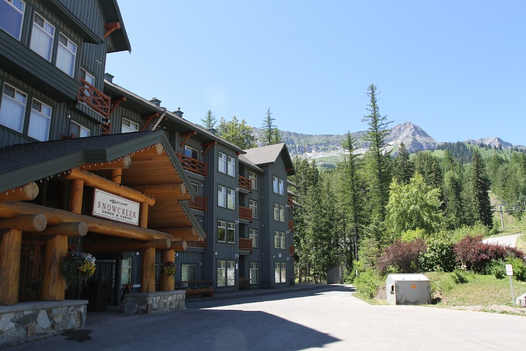 Snow Creek Lodge & Cabins | 5258 Highline Dr, Fernie, BC V0B 1M0, Canada | Phone: (250) 423-7669