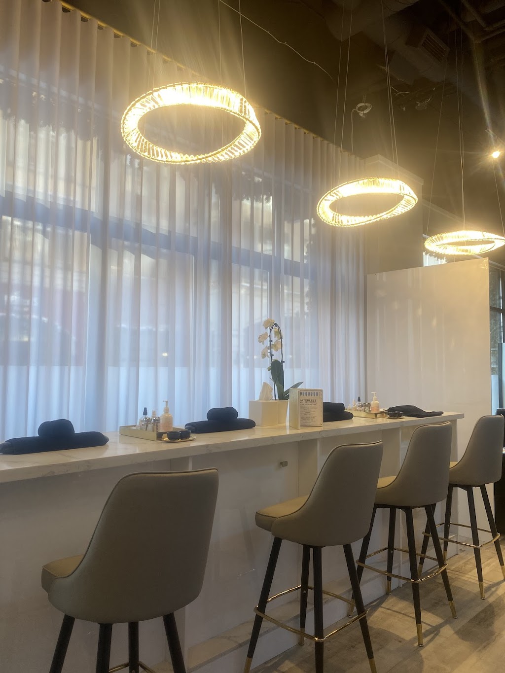 Beauty Bar by iwa | 170 Jozo Weider Blvd, Town Of The Blue Mountains, ON L9Y 0V2, Canada | Phone: (249) 882-2583