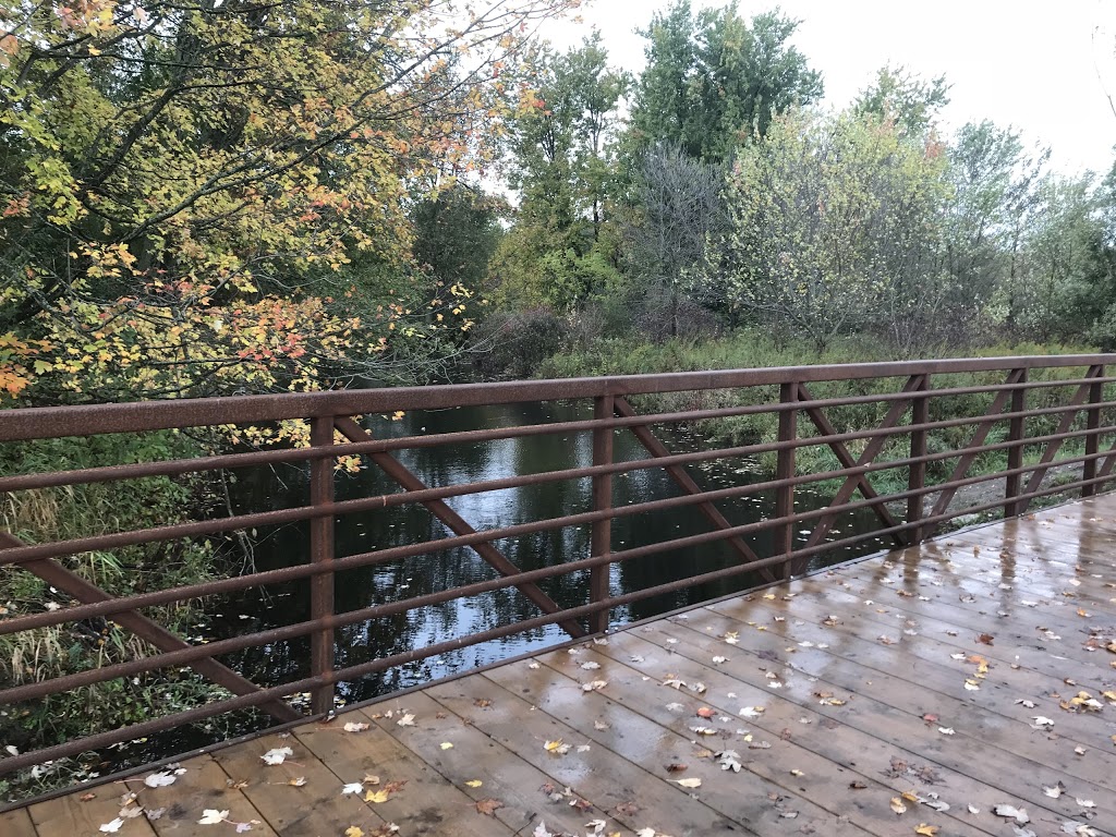 Courtcliffe Park | 159 Carlisle Rd, Carlisle, ON L0R 1H0, Canada