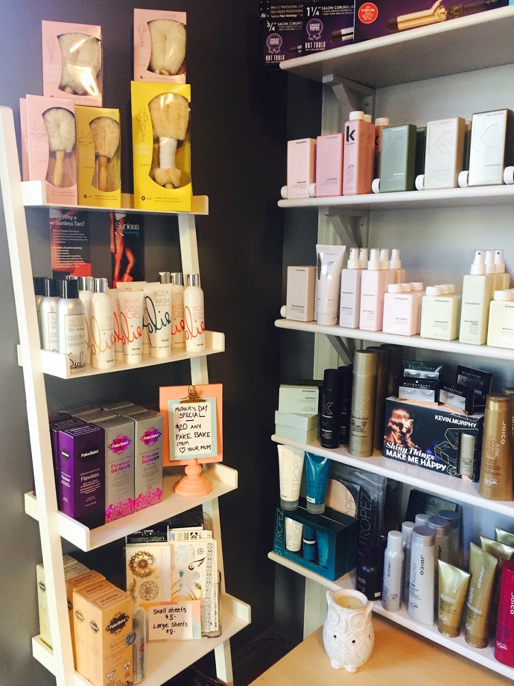 VonDarling Studio | 10 Mosley St, Aurora, ON L4G 1G7, Canada | Phone: (866) 314-0094