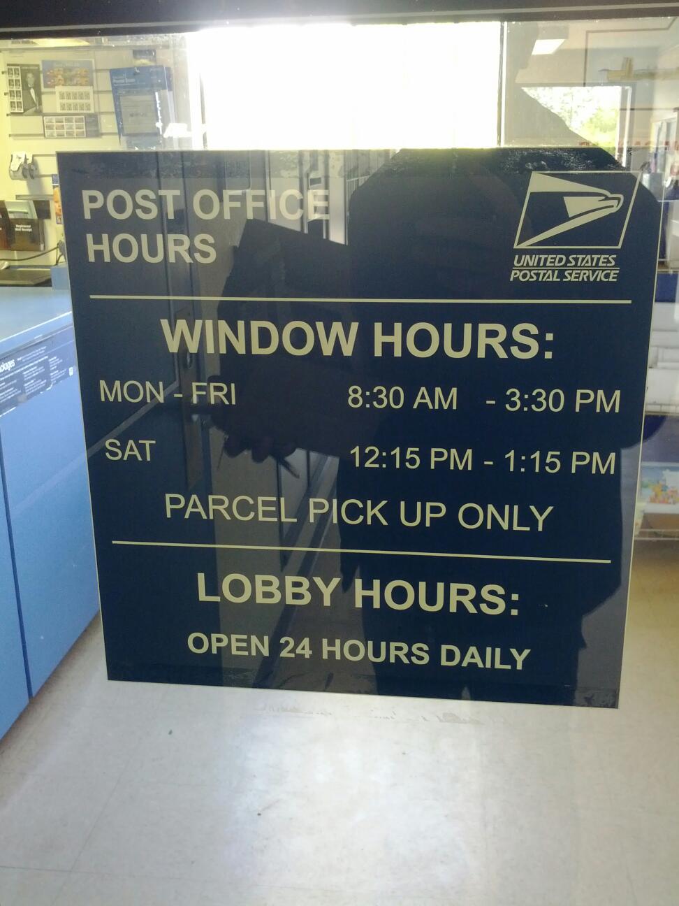 United States Postal Service | 1582 Gulf Rd, Point Roberts, WA 98281, USA | Phone: (800) 275-8777