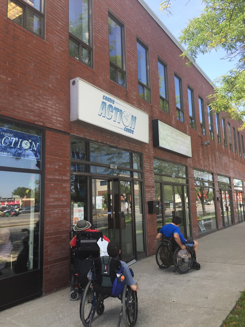 Centre Action | 2214 Av Dollard, LaSalle, QC H8N 1S6, Canada | Phone: (514) 366-6868