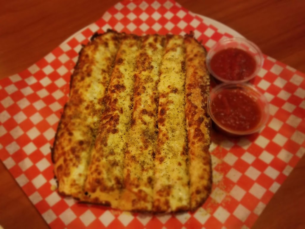 Pizza Hut | 1920 Bank St, Ottawa, ON K1V 7Z8, Canada | Phone: (613) 526-4418