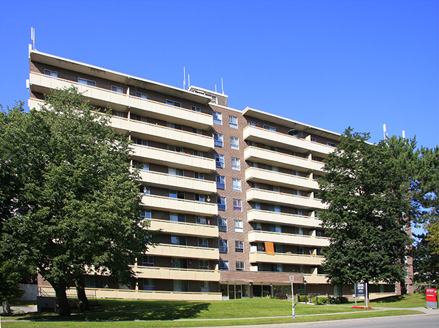Valleyview Apartments | 26 Lorne Ave, Newmarket, ON L3Y 5G4, Canada | Phone: (905) 898-7863