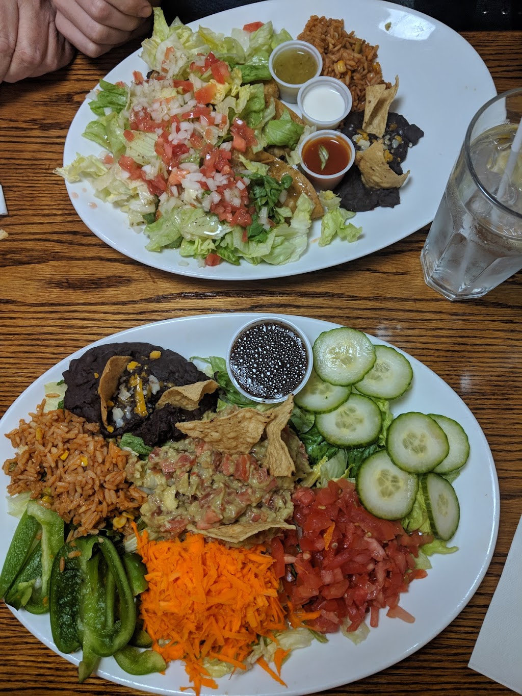 Amigas Bistro | 32 Norfolk St S, Simcoe, ON N3Y 2V9, Canada | Phone: (519) 428-1028