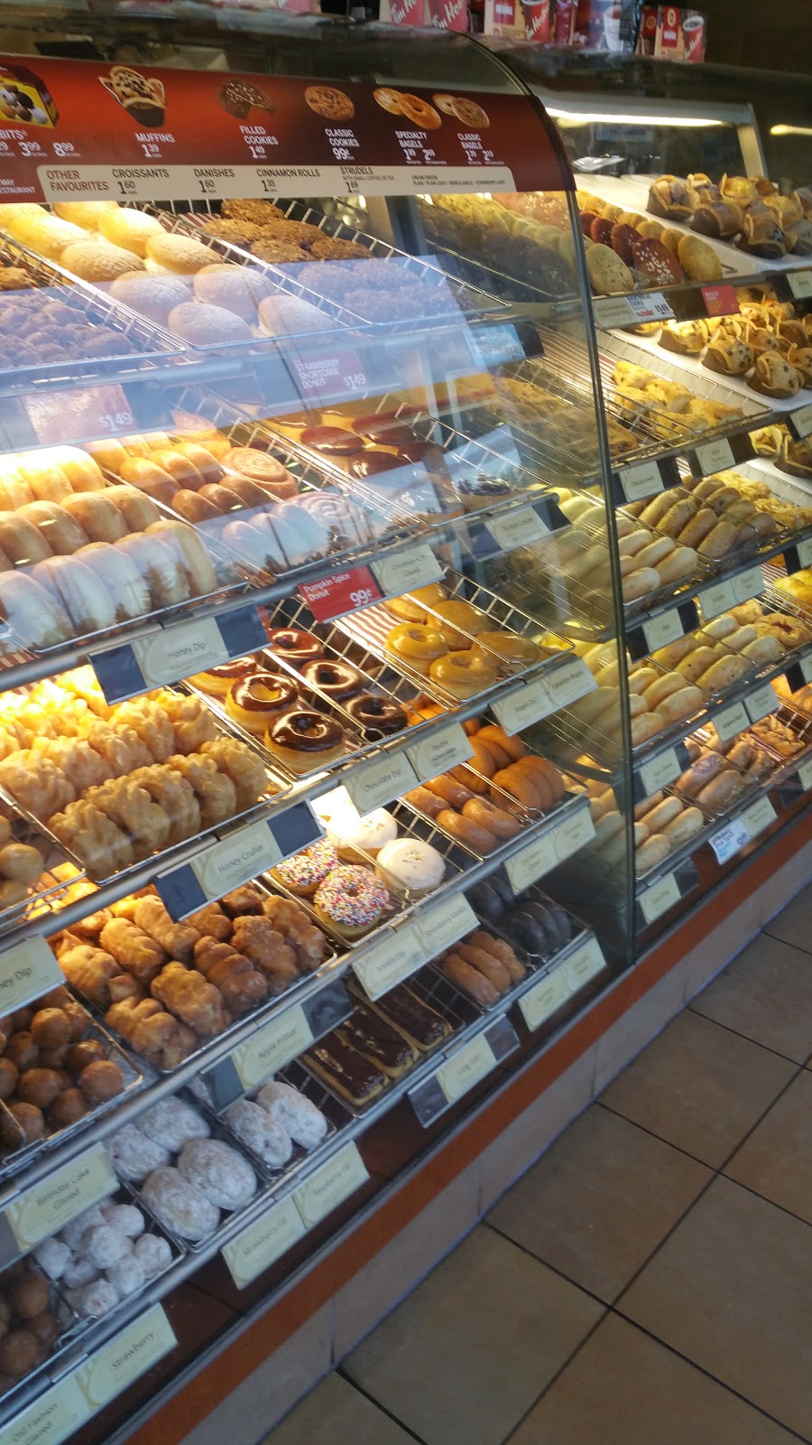 Tim Hortons | 6460 Centre St N, Calgary, AB T2K 5C5, Canada | Phone: (403) 275-4688